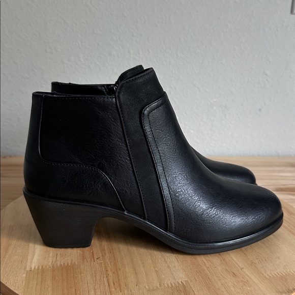 easy street Shoes - Easy Street Womens Langley Block Heel Booties